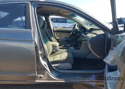 2008 Honda Accord 2.4 Ex from USA, damaged, VIN 1HGCP26778A081966